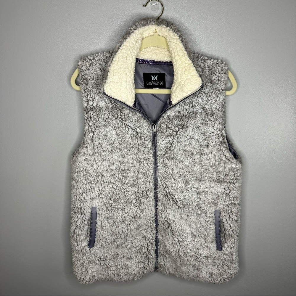 Wild About Me Grey Faux Fur Full Zip Vest/Jacket Women's Size Medium